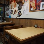 庄ちゃん寿司 - 店内（テーブル席）