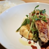 Bistro Sifflet - 大山鶏もも肉のソテー粒マスタードソース