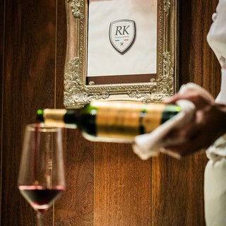 オーナーはワインソムリエ◆自然派の"フランスワイン"で乾杯