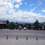 出雲ぜんざい餅 - 出雲大社前の町並み