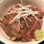 BeefGarden - 黒毛和牛の牛トロ炙り丼