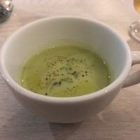 EX marunouchi - グリンピースの冷製スープ、旨い！