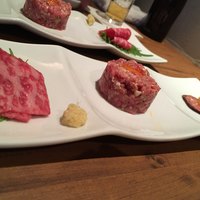 焼肉うしごろ 西麻布本店 - ･牛刺し3種盛り合わせ