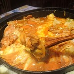 肉とチーズと野菜 創作ダイニング GALSO - 鶏肉にチーズをたっぷり絡ませて