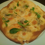 Furano French 岳 - チーズの大人ピザ