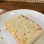 イタリア食堂　ジラソーレ - 自家製パン