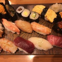 東鮨 新店 - トレードしました✨キャンディードのお寿司。うに・イクラ多め