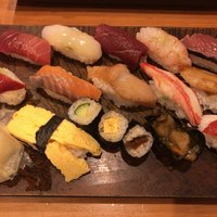東鮨 新店 - トレードしました✨クネゴンデのお寿司。貝多め