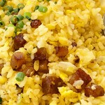 中国料理 一楽 - 刻みキャベツは甘味とサクサク感が。