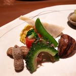 摘み草の宿 こまつ - 緑竹、栗、ゴーヤ、とうもろこし、トマト、枝豆、生落花生