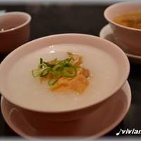 廣東料理 民生 ヒルトンプラザウエスト店 - お粥さん