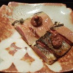 鮨みなと - 秋刀魚。肝を添えて。