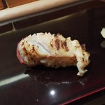 鮨みなと - 北寄貝を炙りで。風味が素晴らしい！