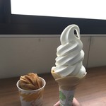 ナイタイ高原レストハウス - ソフトクリームと自家製ポテチ