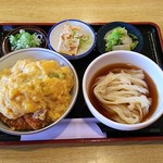 Yaemaru - ミニ丼セット(ミニかつ丼、きしころ・小盛)(940円)