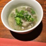 旬酔基じ - 牛もつ煮込み、かな？お通しです♡