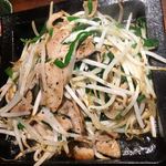 旬酔基じ - 豚もやし鉄板♬︎