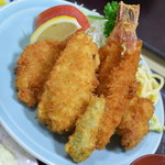 動坂食堂 - ミックスフライ定食（９８０円）２０１８年８月