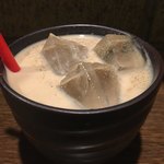 SPICY CURRY 魯珈 - チャイ。甘めでなくちょっとスパイスがあるけど後味爽やかで美味い