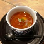 自家製麺十割そばと地酒 あけぼのや - ふかひれ茶碗蒸し（写真はシェアしてもらった一人前）