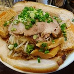 らーめん 五ノ神精肉店 - 肉の日限定/スタミナラーメンメガ豚パンチ