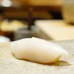 鮨 由う - スミイカ（コウイカ）の子供「新イカ」