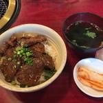 焼肉ハウス南大門 - 料理写真:カルビ丼