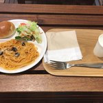 カフェ もりっちゃ 赤羽店 - カニのトマトクリーム(702円)