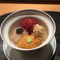 肉割烹 上 - 赤身の小丼
