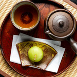 茶凛 - 色とりどりの生菓子（京都府宇治無上焙じ茶）