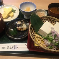 磯料理　まるけい - 冷や奴定食¥850
