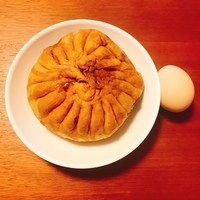 膳處漢ぽっちり - しみだれ豚まん（玉子と比較）