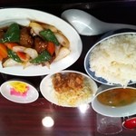 中国料理 楽園 - 酢豚定食