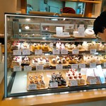 PATISSERIE blossom - 品数豊富なショーケース