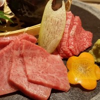 牛刺しと焼肉 仔虎 クリスロード店 - 