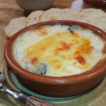 六鹿 - ツブ貝と『幸』チーズのグラタン