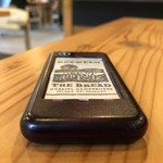 ビトウィーン ザ ブレッド - ぶるぶる