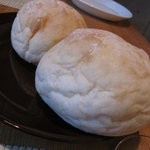 ファニエンテ - パンも美味しいです！ポンパドオルのパンだそうです。