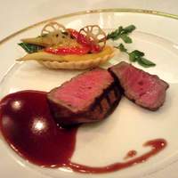 RESTAURANT PRUNIER - カッティングサービスされたシャトーブリアンステーキ