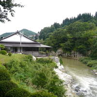 玉貴 - 庭園から店舗撮影　（ライトアップあるのかな？９