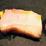 イル アオヤマ - 黒豚