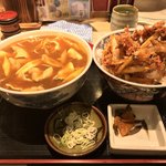 味奈登庵 - カレー南蛮そば＋かき揚げ天丼！