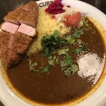 渡邊カリー - スパイスとんかつカリーは人気No.1