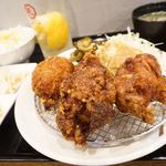 札幌ザンギ本舗 - ザンギ＆カニコロ