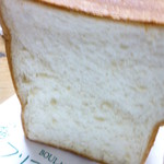 フリアンディーズ - ずっしりと生地が詰まった食パン