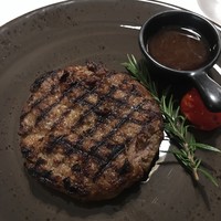 ザ・ステーキハウス - シンプルなハンバーグ
