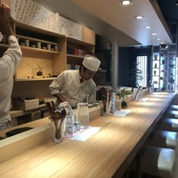 自由が丘 鮨 りんか - カウンター席
