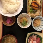 Nama Hommaguro Hegisoba Robatayaki Uozen - 刺身定食