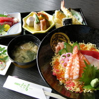 海鮮丼ランチ