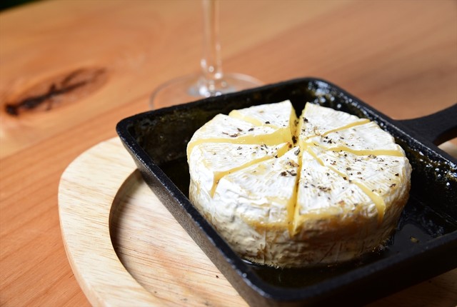 Loites レストラン 飲食店の検索 カマンベールチーズのはちみつ焼き Cafeスマイル工場